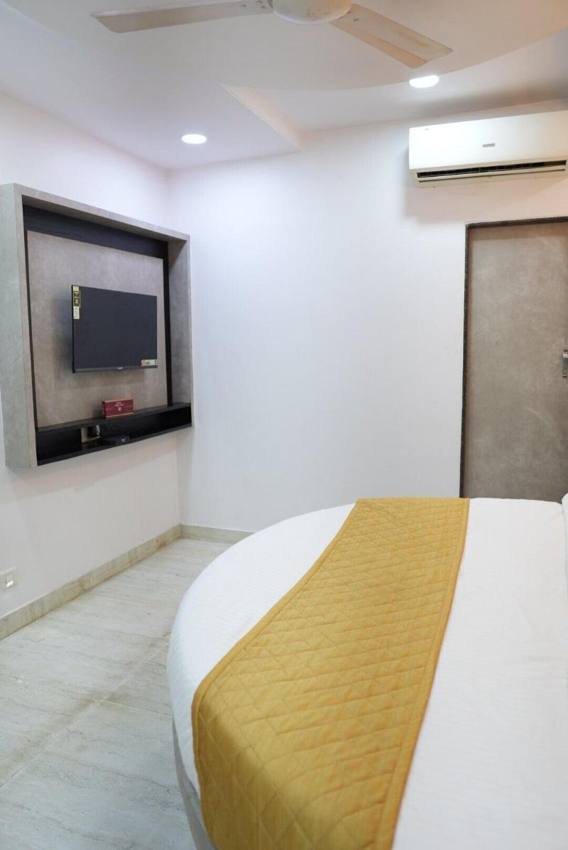 Hotel Pearl View image