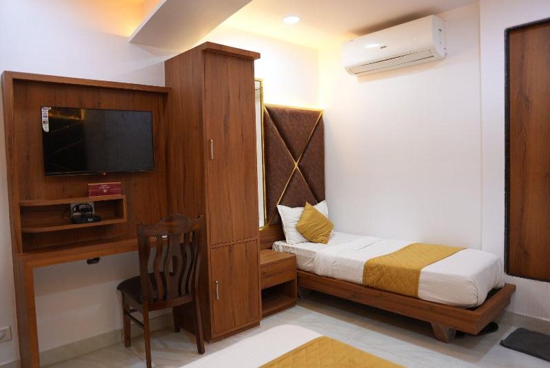 Hotel Pearl View image