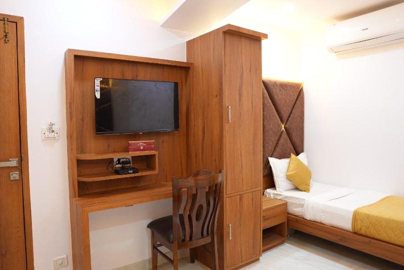 Hotel Pearl View image
