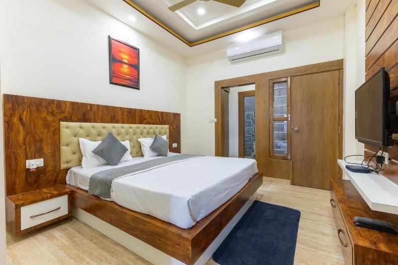 Hotel Pearl View image