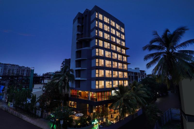 Lemon Tree Hotel Kalina Mumbai image
