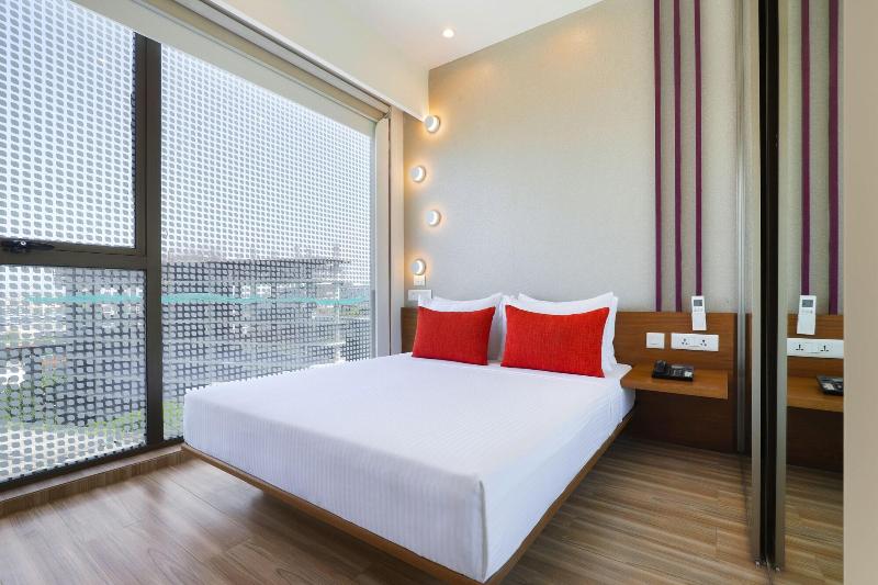 Lemon Tree Hotel Kalina Mumbai image
