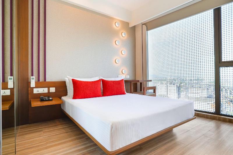 Lemon Tree Hotel Kalina Mumbai image