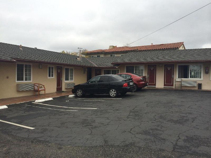 Town And Country Inn image