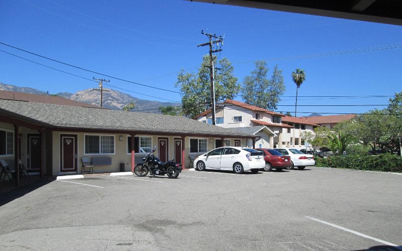 Town And Country Inn image