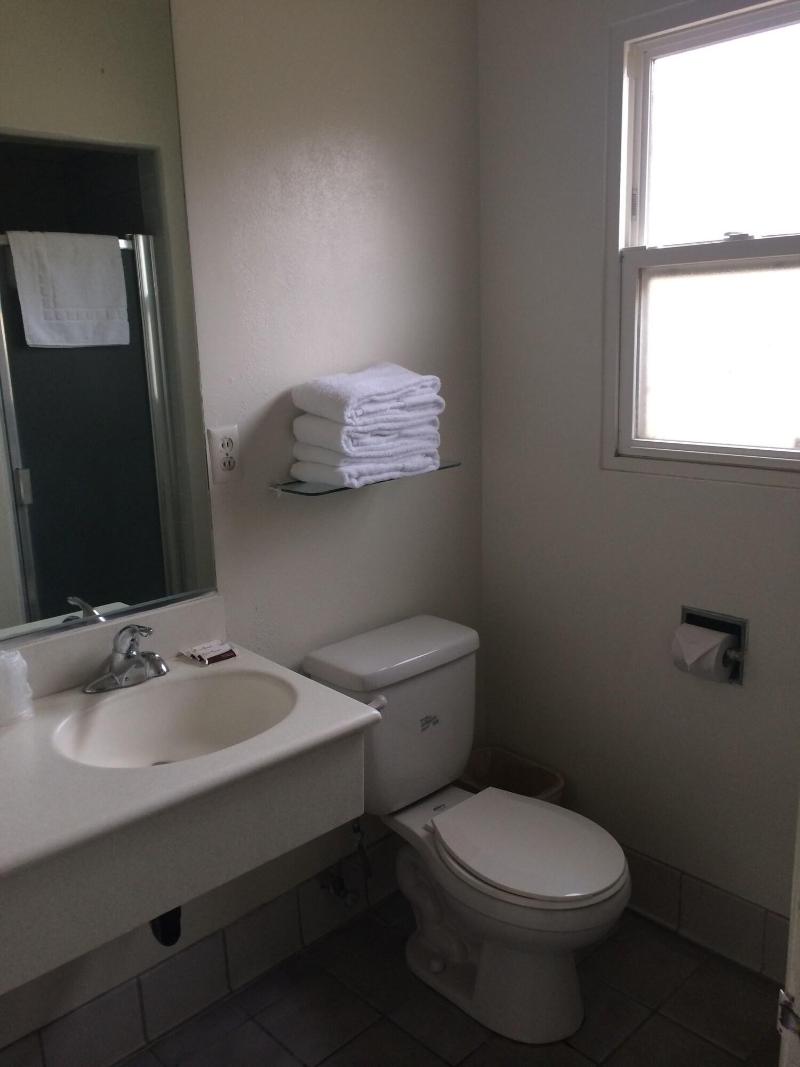 Town And Country Inn image