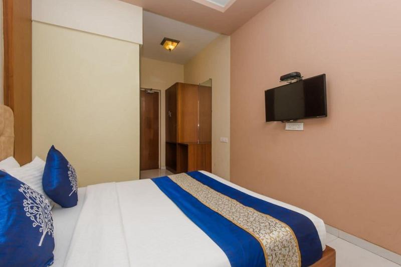 Seven Hills Inn image
