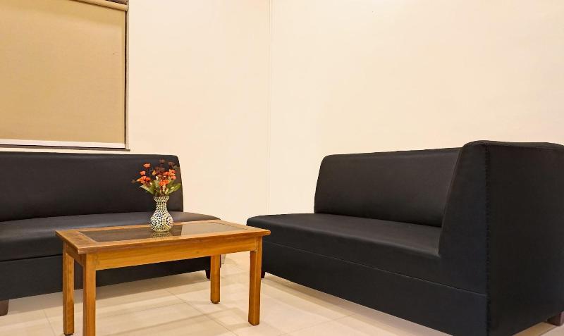 Itsy Hotels Crown Inn image