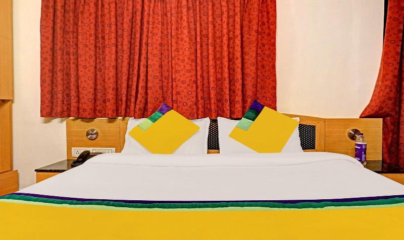 Itsy Hotels Crown Inn image