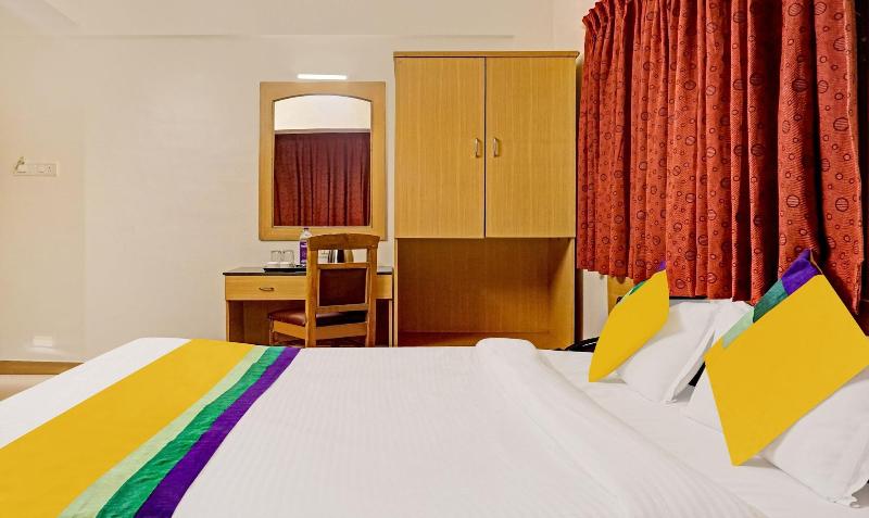 Itsy Hotels Crown Inn image