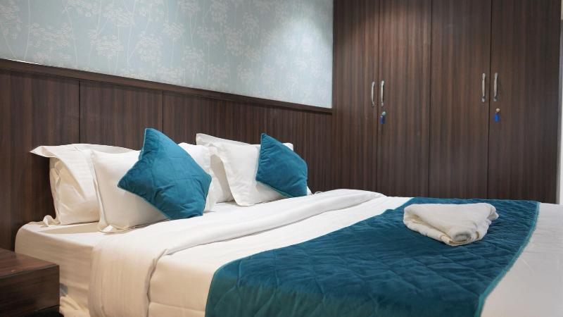 Qotel Hotel Rajori Garden image