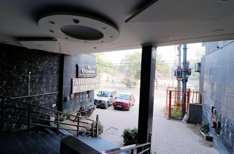 Fabhotel Chhatarpur Enclave image