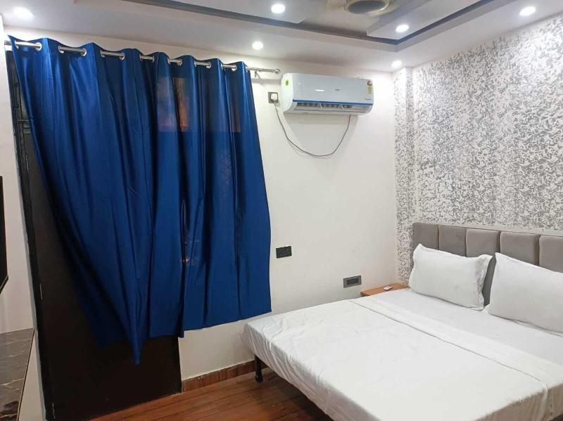 Hotel Twamev Couple Friendly Laxmi Nagar image