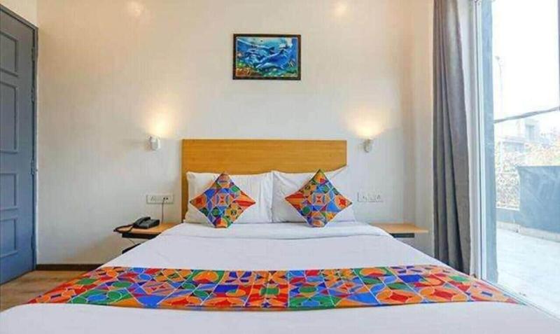 Hotel Yellow Chilli image