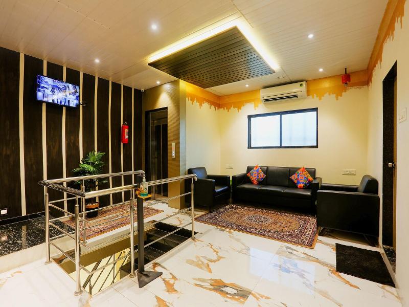 Fabhotel Prime Land image