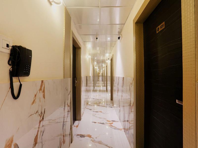 Fabhotel Prime Land image