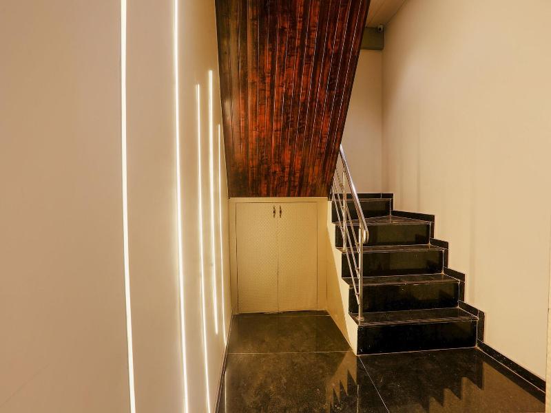 Fabhotel Prime Land image