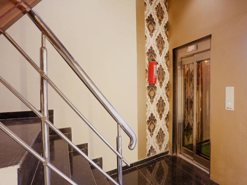 Fabhotel Prime Land image