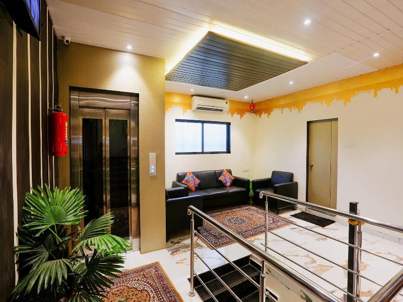 Fabhotel Prime Land image
