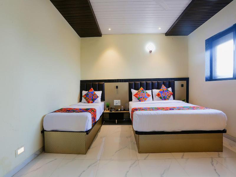 Fabhotel Prime Land image