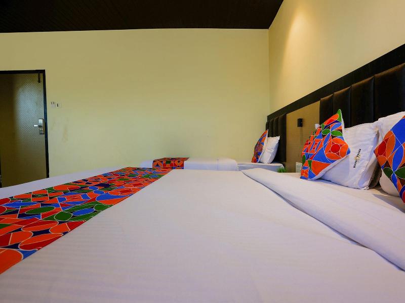 Fabhotel Prime Land image