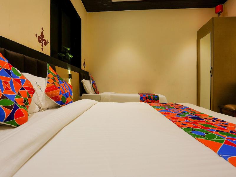Fabhotel Prime Land image