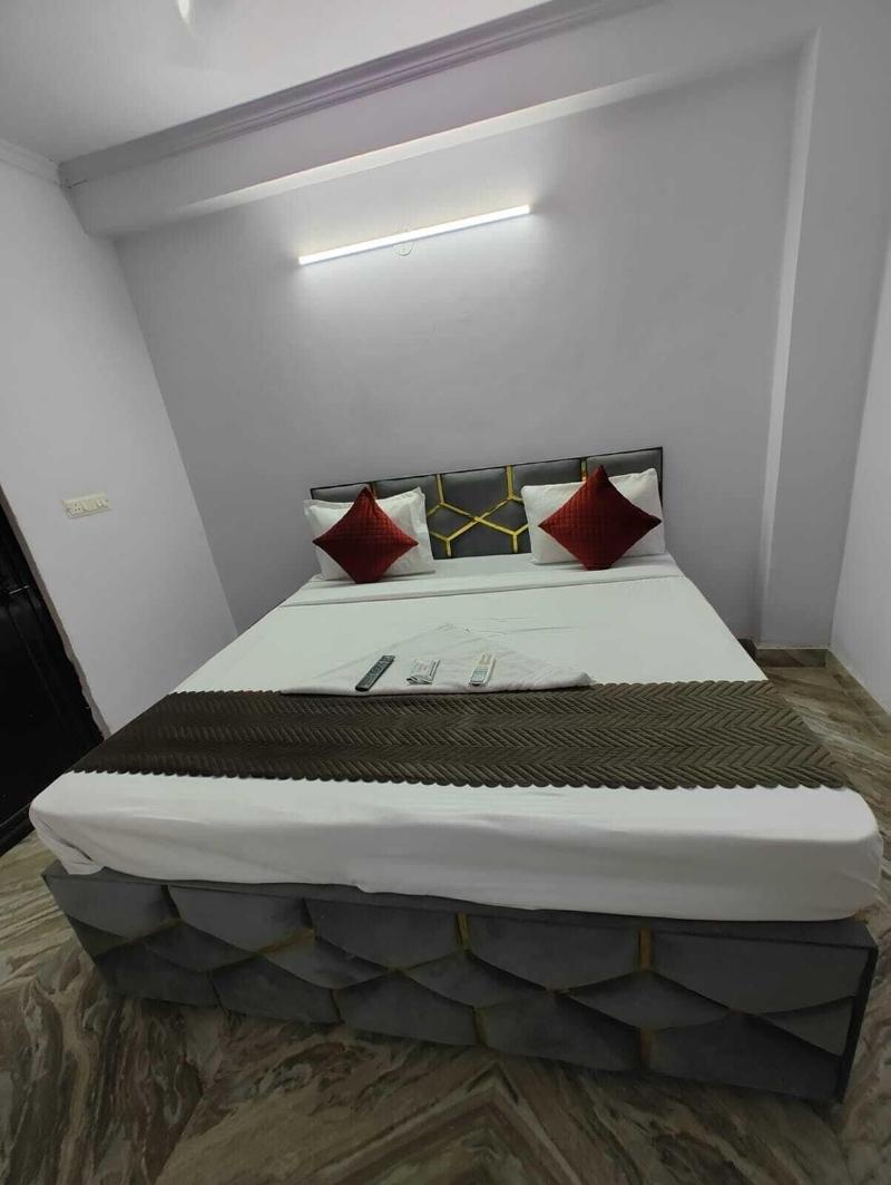 Hotel Diamond Residency image