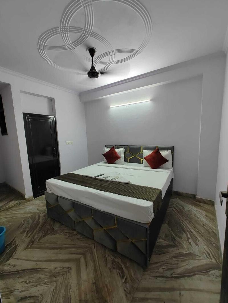 Hotel Diamond Residency image