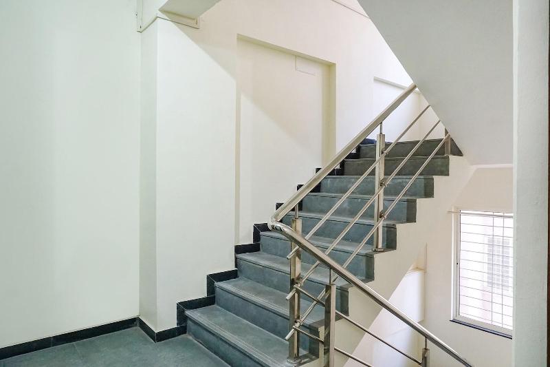 Fabhotel Stay Inn image