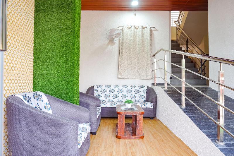Fabhotel Stay Inn image