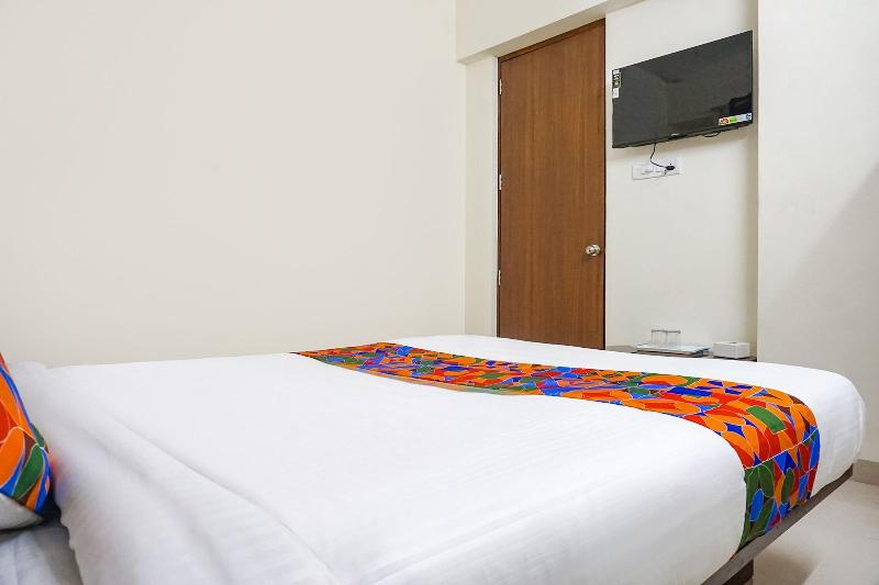 Fabhotel Stay Inn image