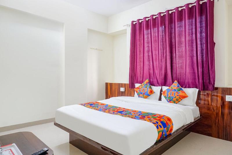 Fabhotel Stay Inn image