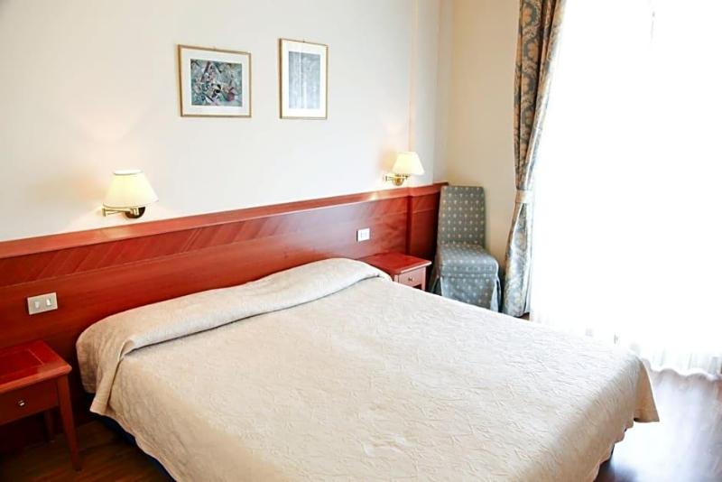 Hotel Cristallo image