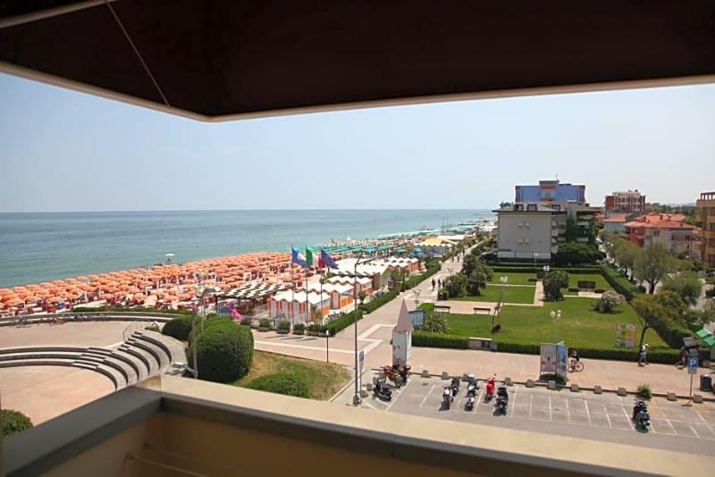 Hotel Cristallo image