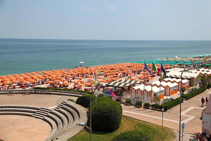 Hotel Cristallo image