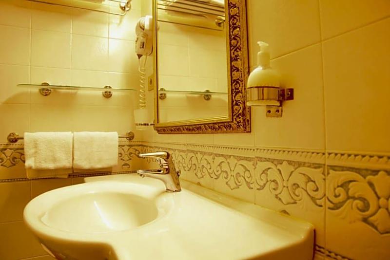 Hotel Cristallo image