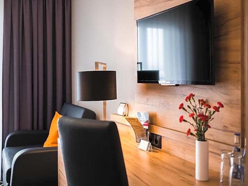 Hotel Coloseum image