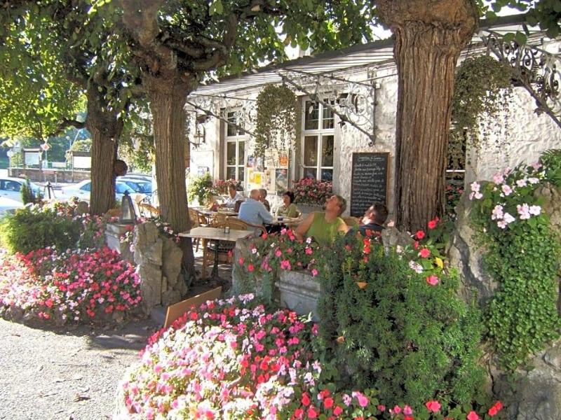 Royal Hotel Restaurant Bonhomme image