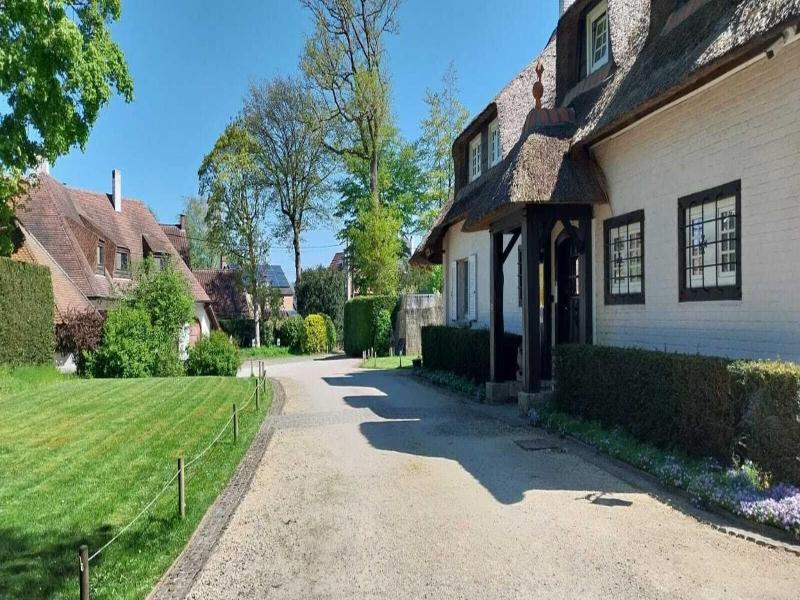 Villa Monceau image