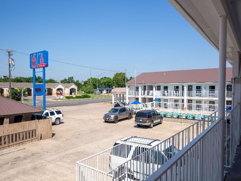 Studio 6 Bryan, Tx - University Area — general view