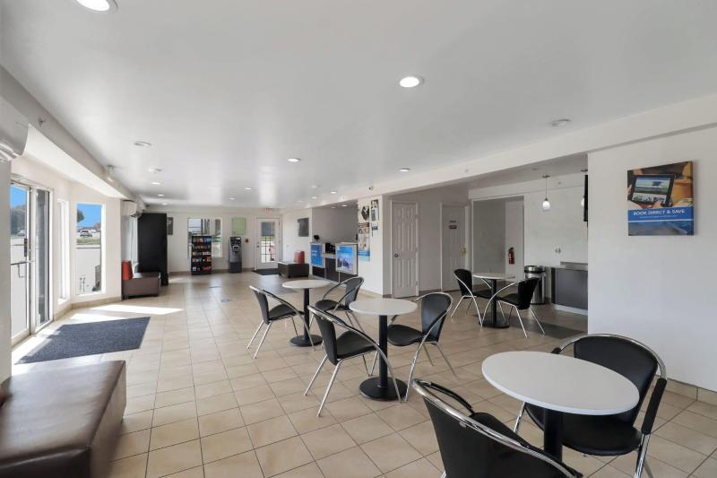 Studio 6 Bryan, Tx - University Area