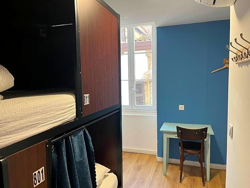 Hostel 20 Bayonne image