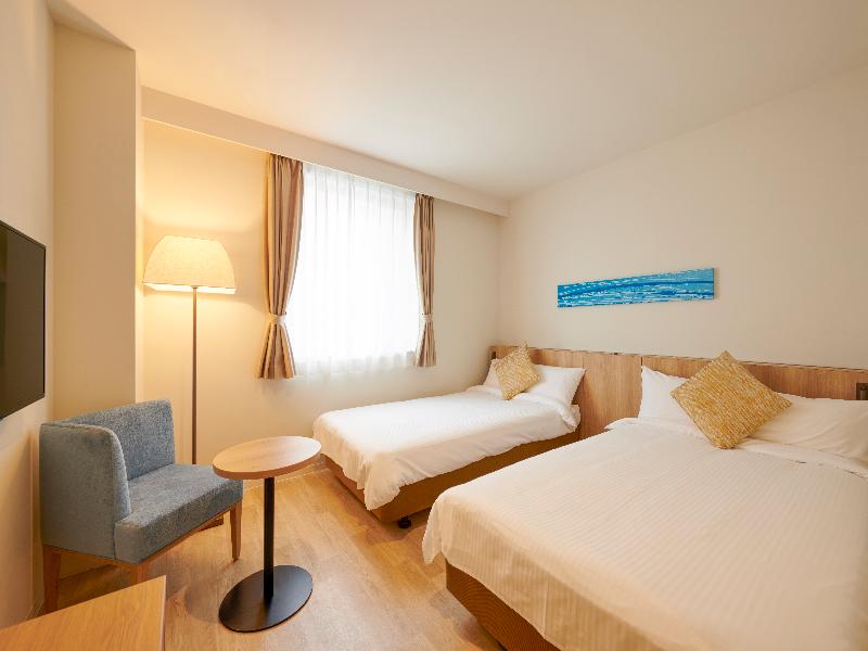 Hotel Seabreeze Coral image