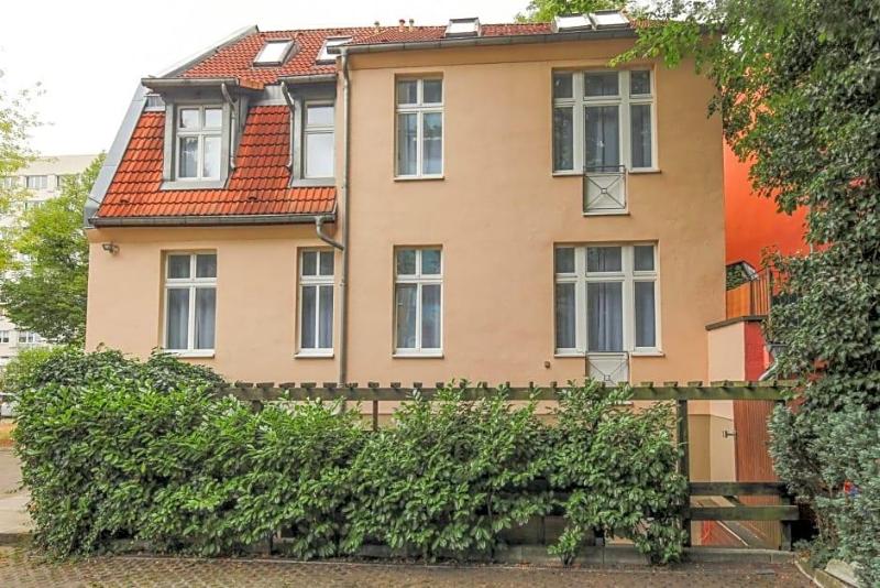 Amaroo Gv Stehaus Potsdam Aucharlottenhof Au image