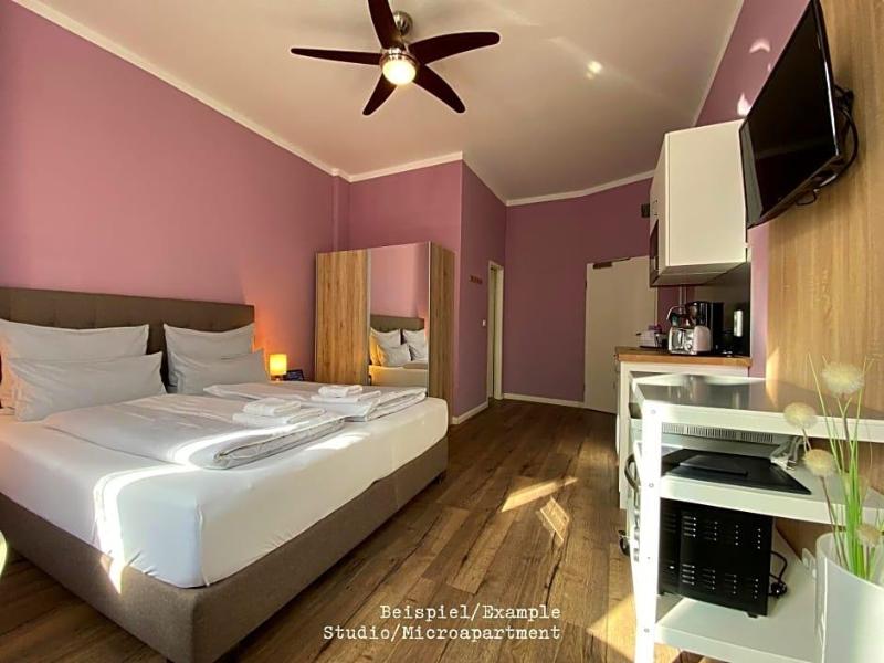 Amaroo Gv Stehaus Potsdam Aucharlottenhof Au image
