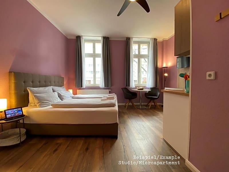 Amaroo Gv Stehaus Potsdam Aucharlottenhof Au image