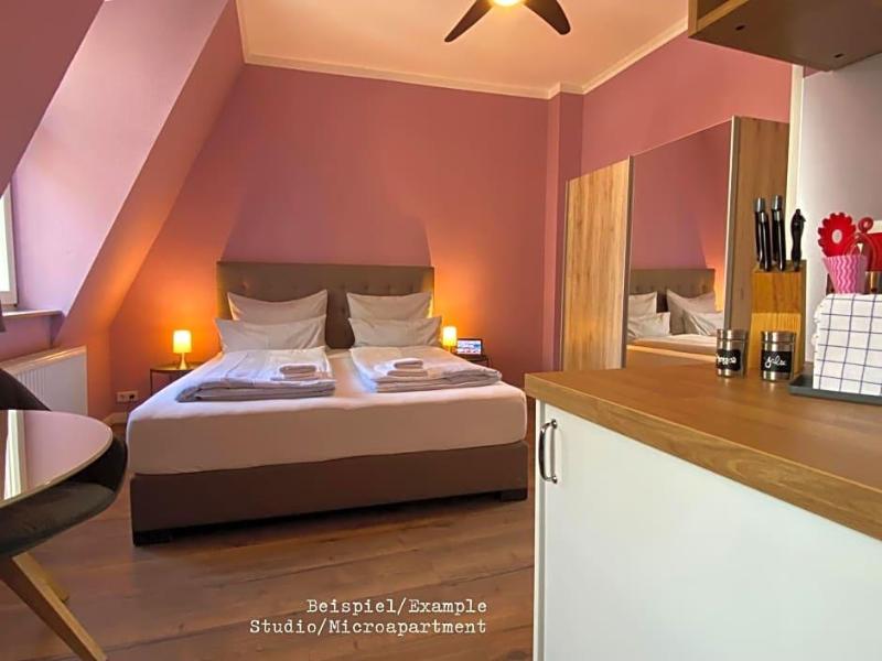 Amaroo Gv Stehaus Potsdam Aucharlottenhof Au image