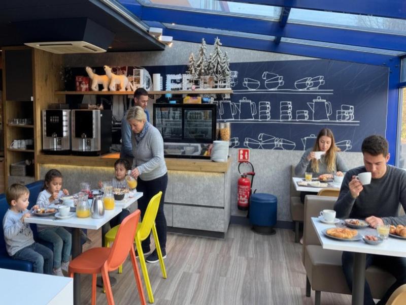 Kyriad Direct Lyon Nord Dardilly image