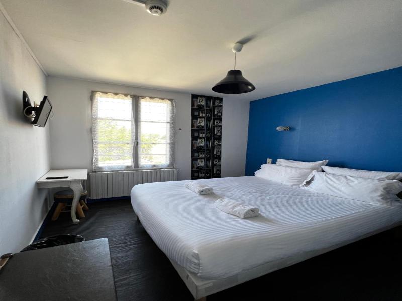 Hotel Les Montois image