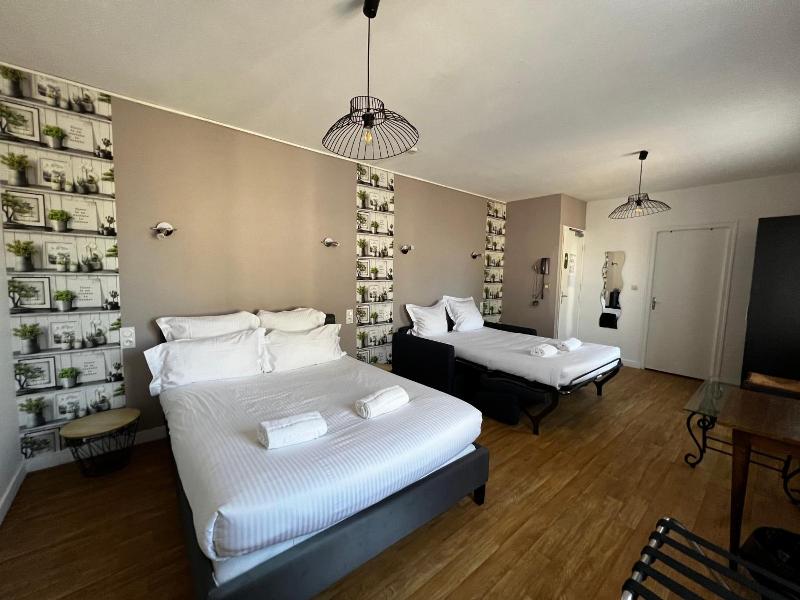 Hotel Les Montois image